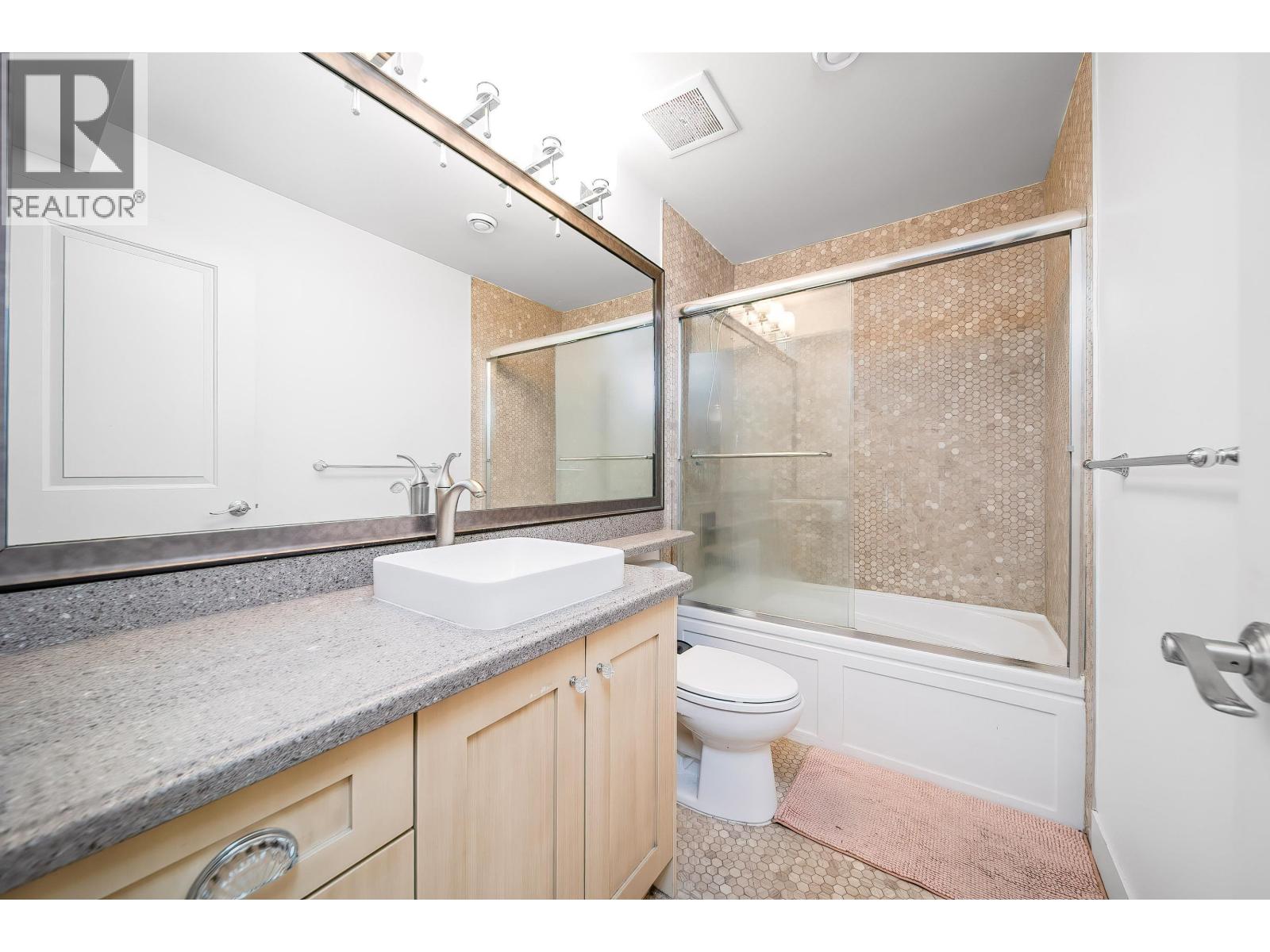 2388 Macdonald Street, Vancouver, British Columbia  V6K 3Y8 - Photo 8 - R3074618