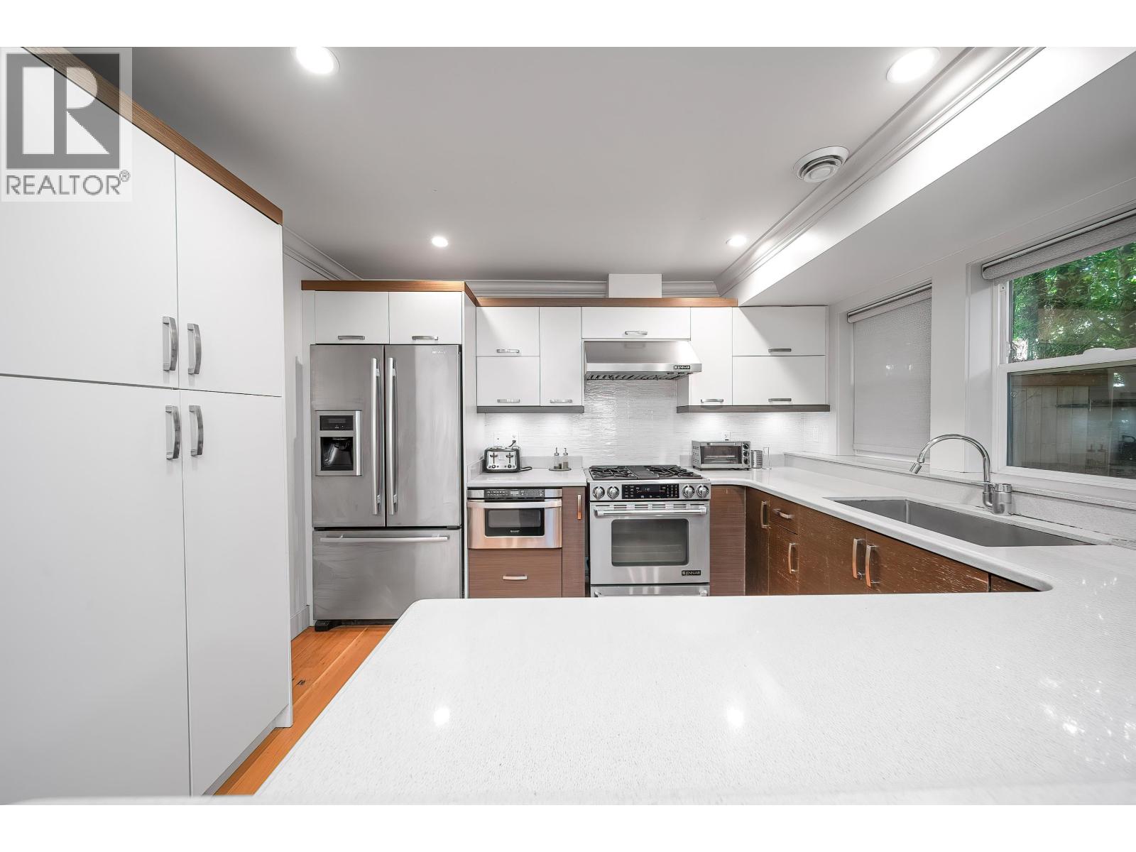 2388 Macdonald Street, Vancouver, British Columbia  V6K 3Y8 - Photo 14 - R3074618