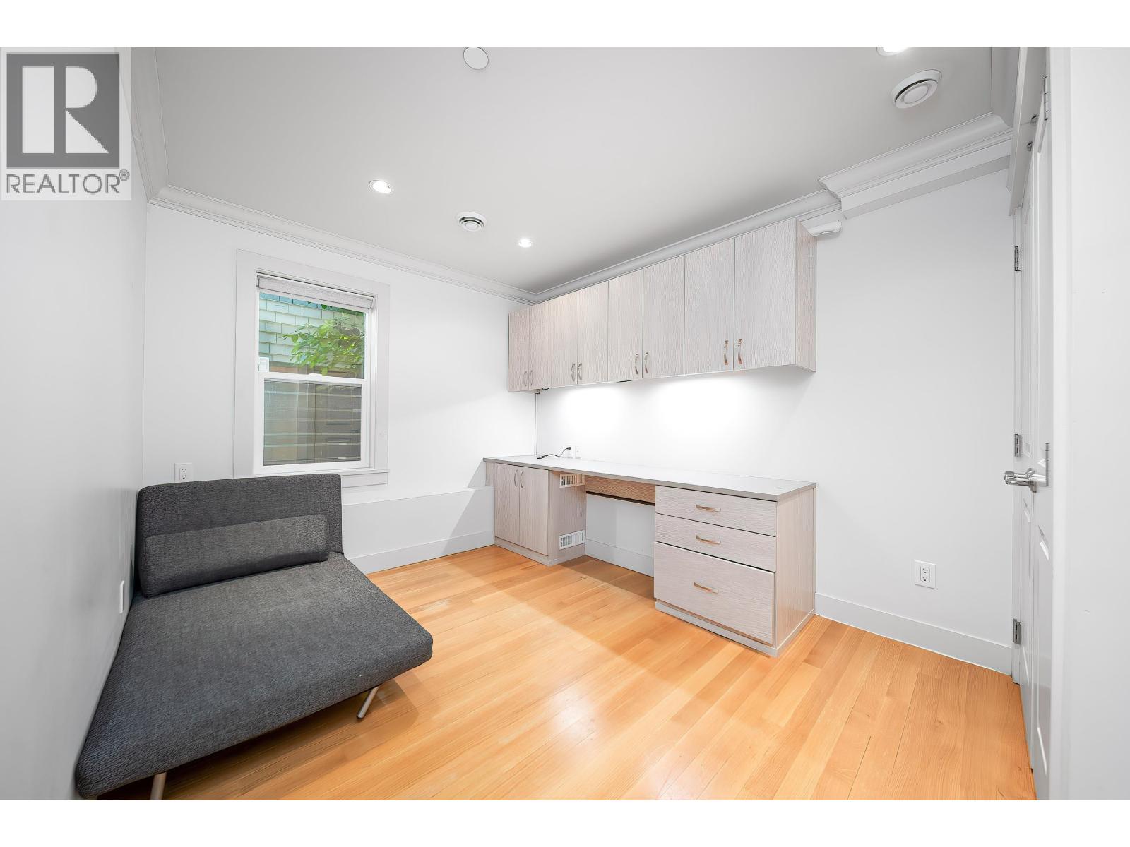 2388 Macdonald Street, Vancouver, British Columbia  V6K 3Y8 - Photo 11 - R3074618