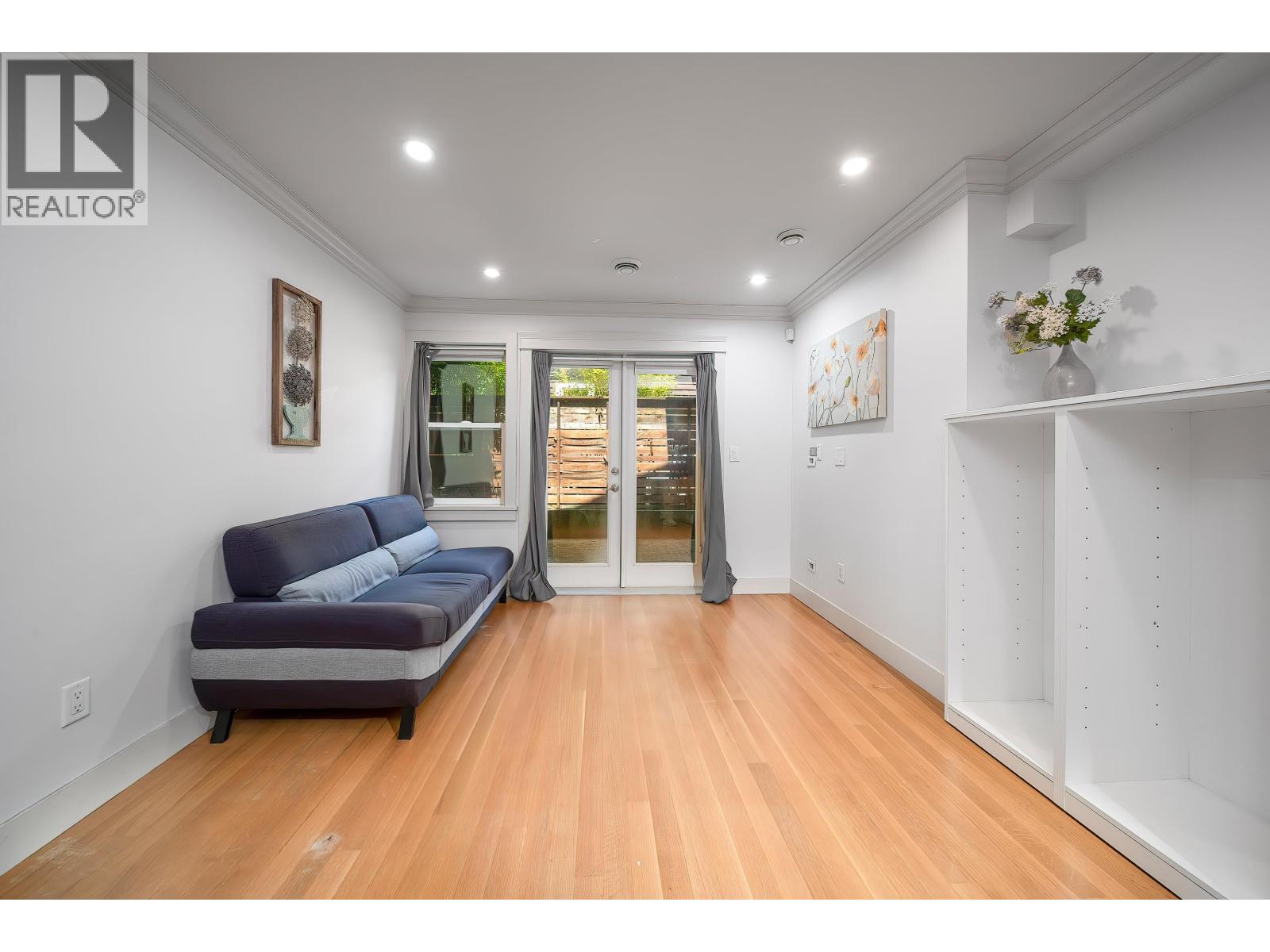 2388 Macdonald Street, Vancouver, British Columbia  V6K 3Y8 - Photo 5 - R3074618