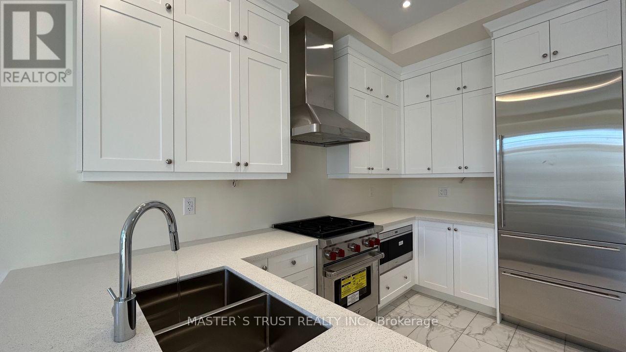 4287 Major Mackenzie Drive E, Markham, Ontario  L6C 3L5 - Photo 2 - N12644382