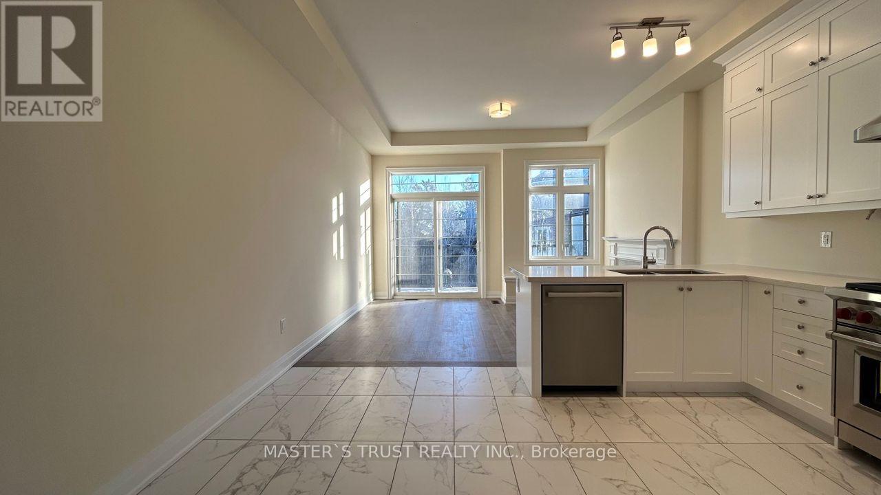 4287 Major Mackenzie Drive E, Markham, Ontario  L6C 3L5 - Photo 4 - N12644382