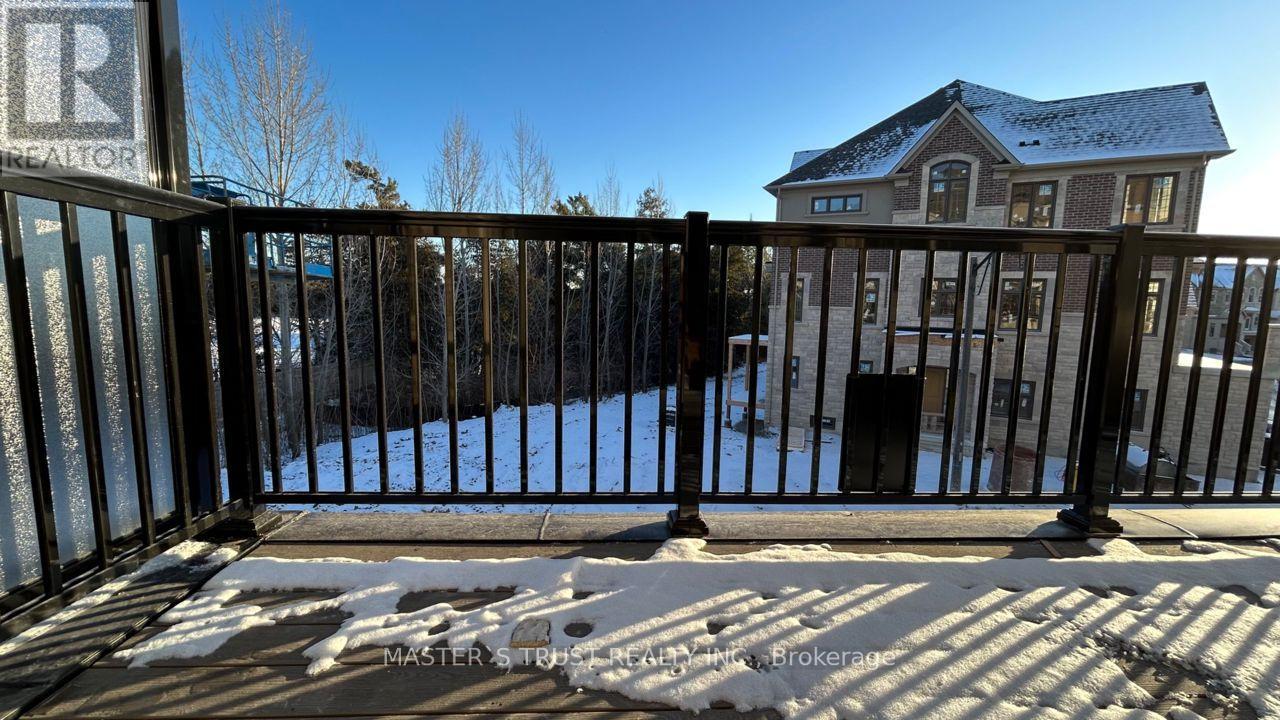 4287 Major Mackenzie Drive E, Markham, Ontario  L6C 3L5 - Photo 5 - N12644382