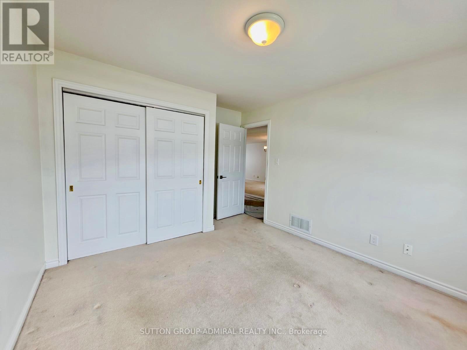 Upper - 12 Revelstoke Court, Barrie (Holly), Ontario  L4N 8X7 - Photo 14 - S12644384