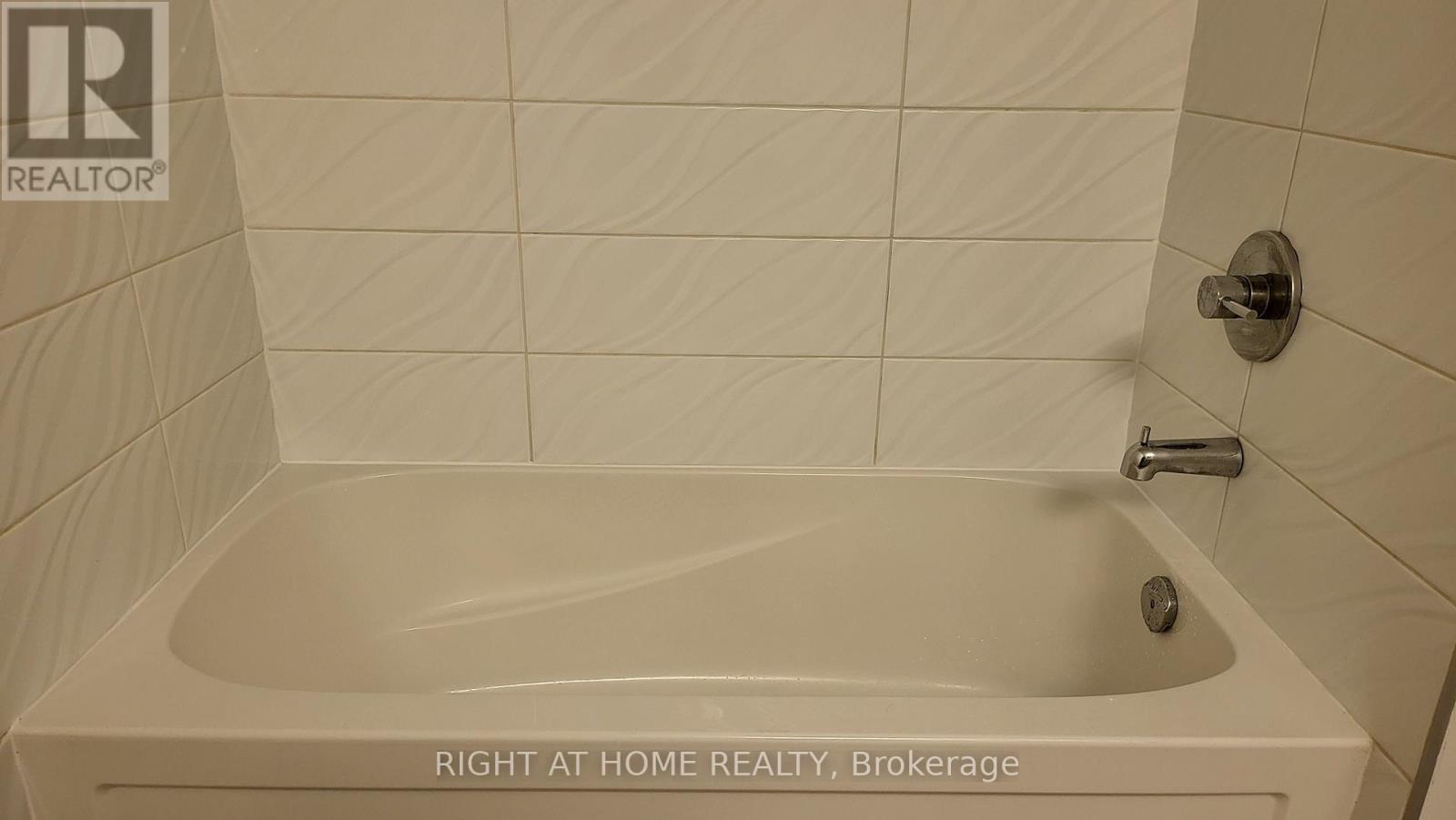 333 - 4055 Parkside Village Drive, Mississauga, Ontario  L5B 0K8 - Photo 12 - W12644388