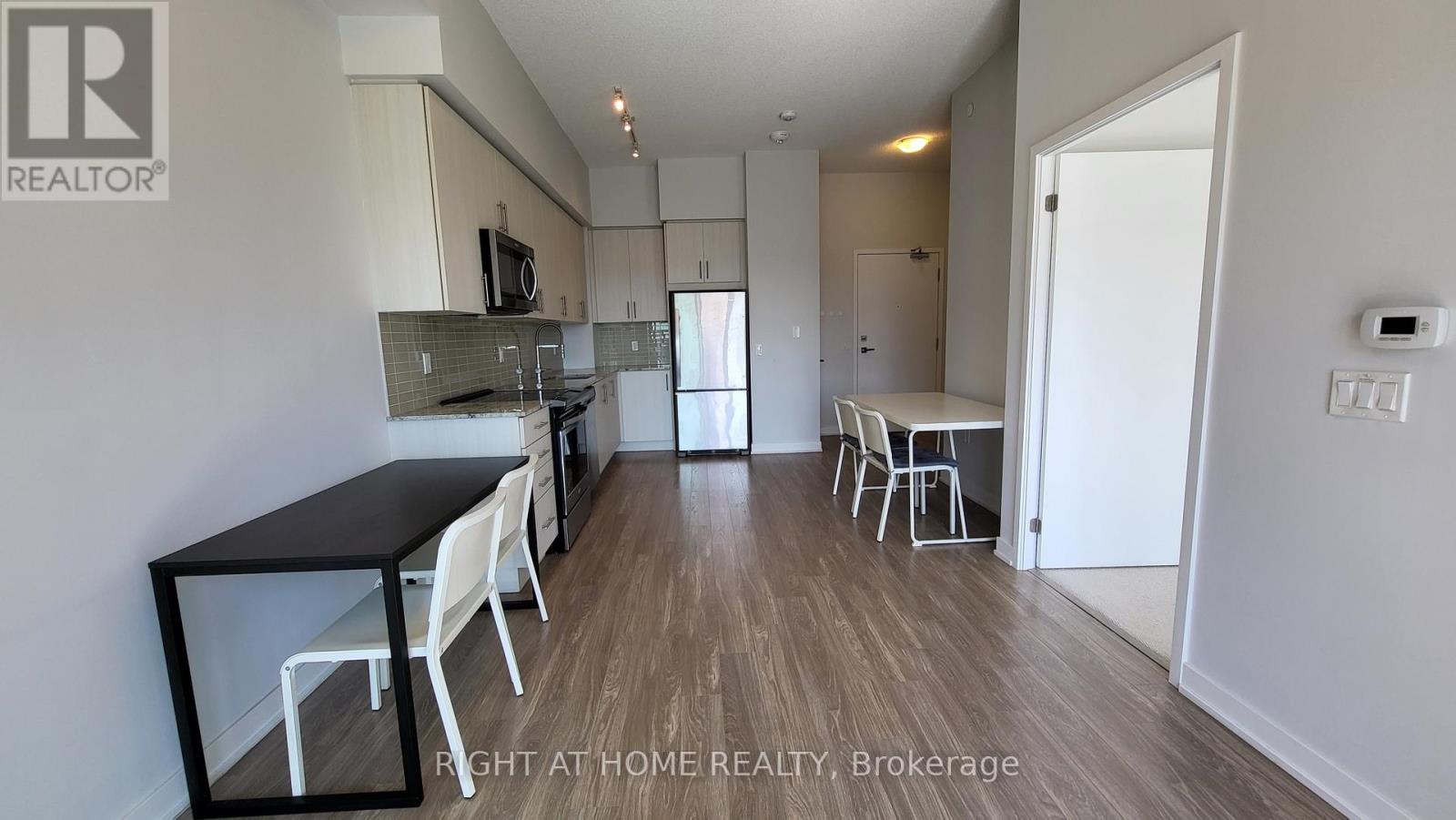 333 - 4055 Parkside Village Drive, Mississauga, Ontario  L5B 0K8 - Photo 6 - W12644388