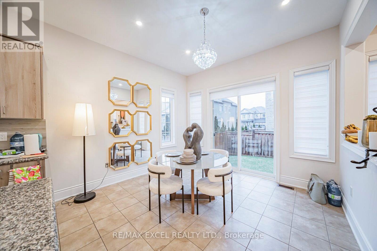 3178 Buttonbush Trail, Oakville, Ontario  L6H 0T4 - Photo 17 - W12644392