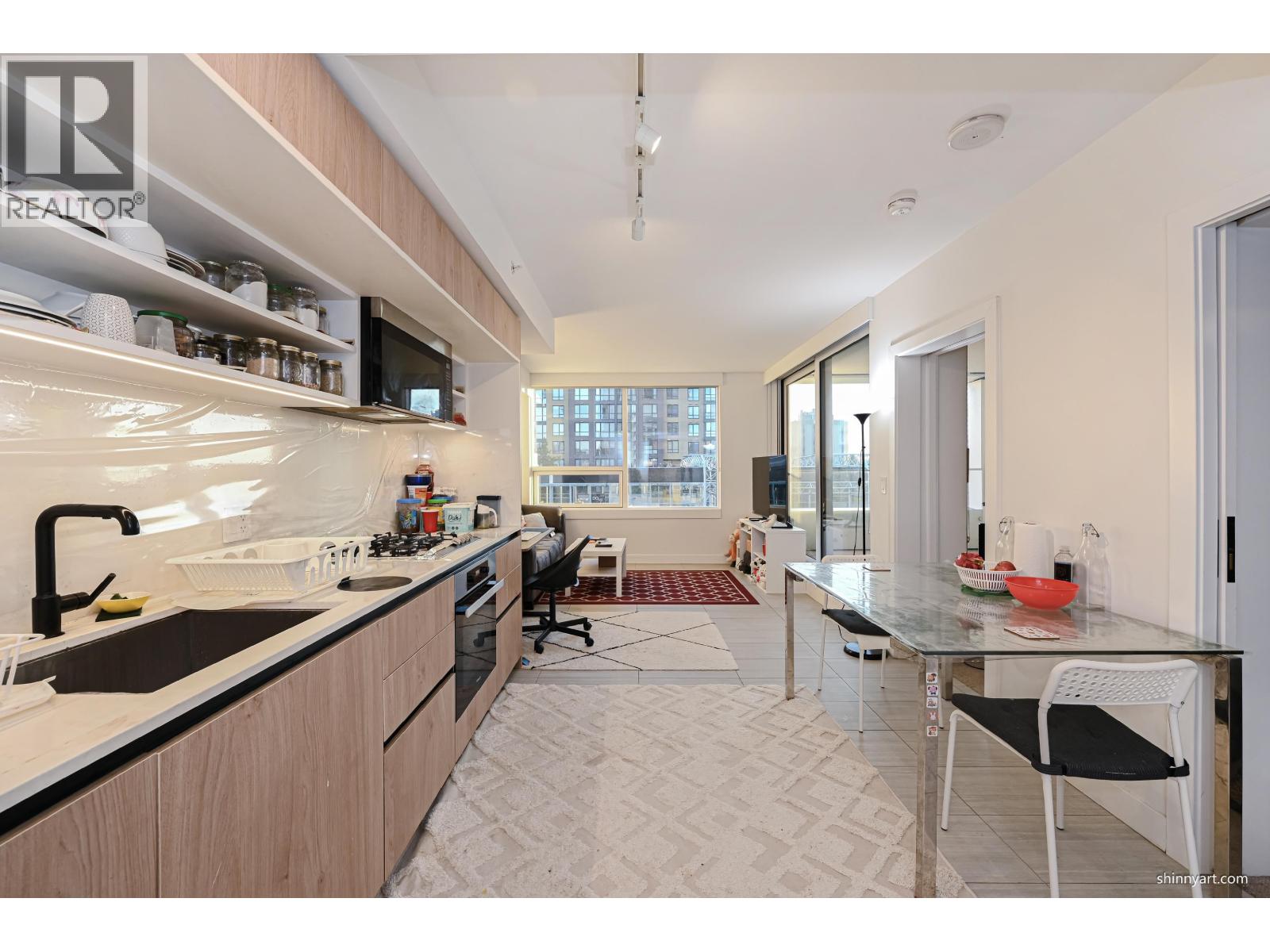 308 5058 Joyce Street, Vancouver, British Columbia  V5R 0J9 - Photo 3 - R3074593