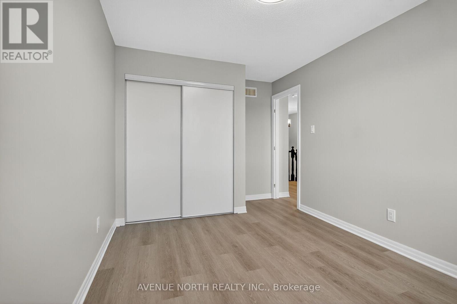 629 Sunburst Street, Ottawa, Ontario  K1T 0L1 - Photo 29 - X12522880