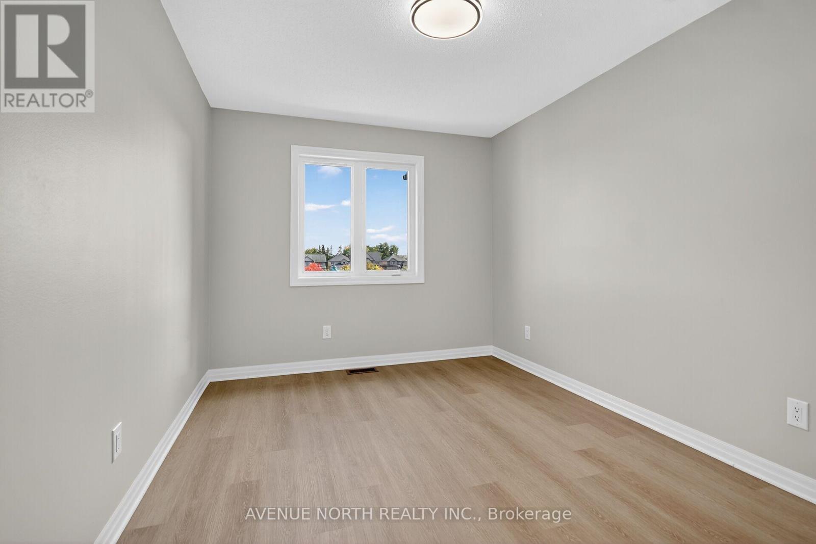 629 Sunburst Street, Ottawa, Ontario  K1T 0L1 - Photo 30 - X12522880