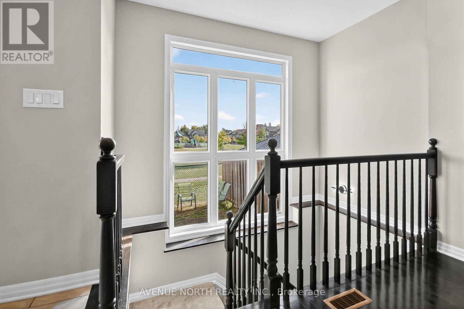 629 Sunburst Street, Ottawa, Ontario  K1T 0L1 - Photo 43 - X12522880