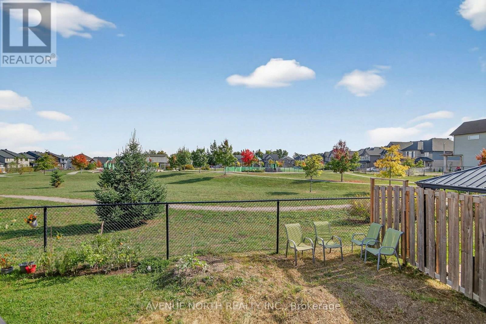 629 Sunburst Street, Ottawa, Ontario  K1T 0L1 - Photo 48 - X12522880