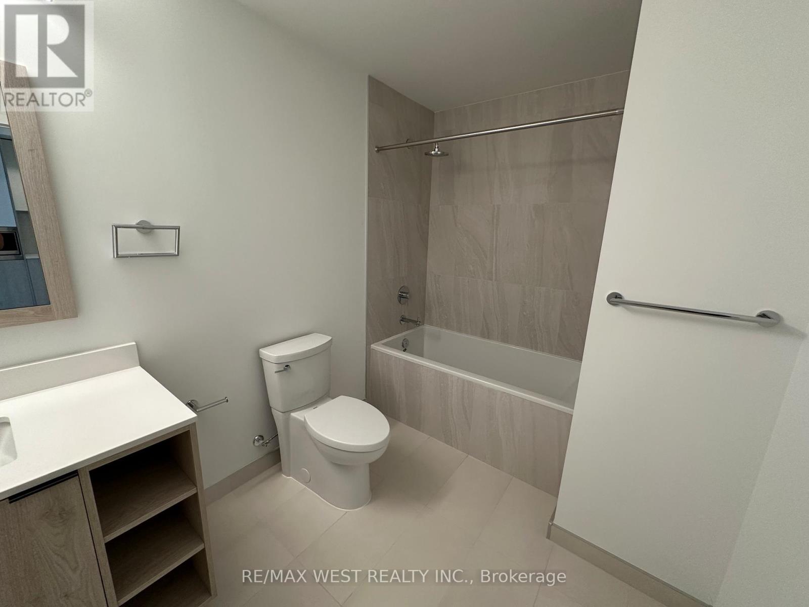 1021 - 1007 The Queensway Avenue, Toronto, Ontario  M8Z 0C6 - Photo 15 - W12636986