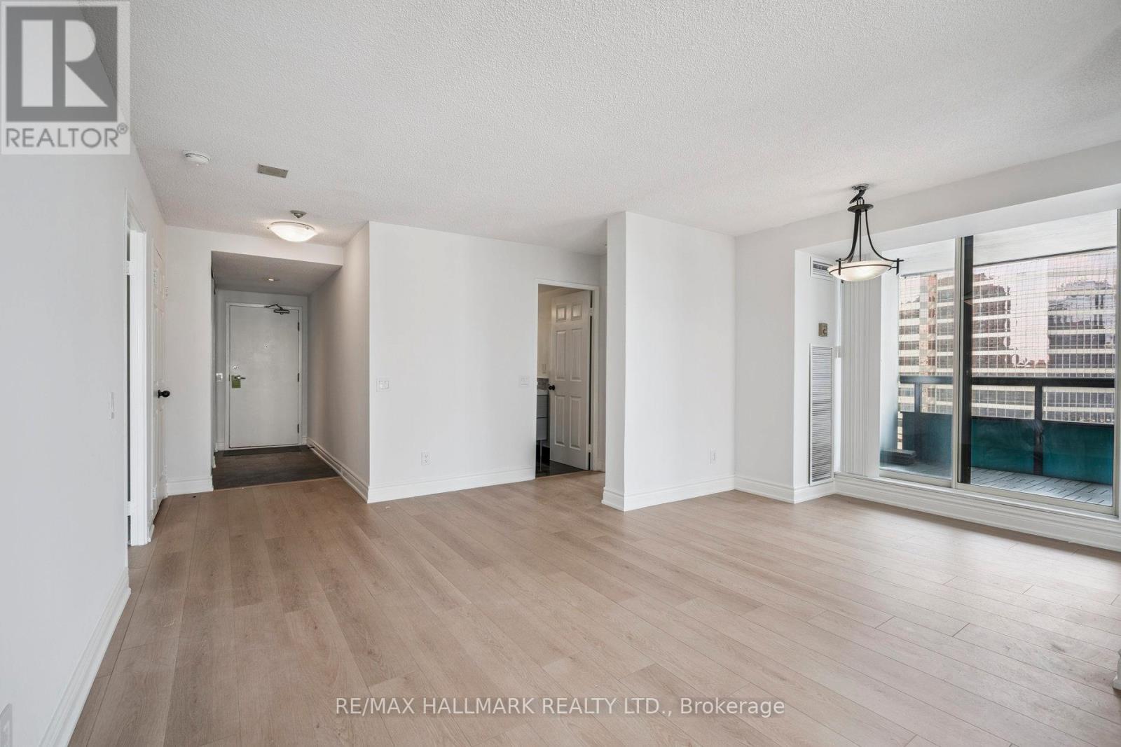 1214 - 7 Bishop Avenue, Toronto, Ontario  M2M 4J4 - Photo 3 - C12644426