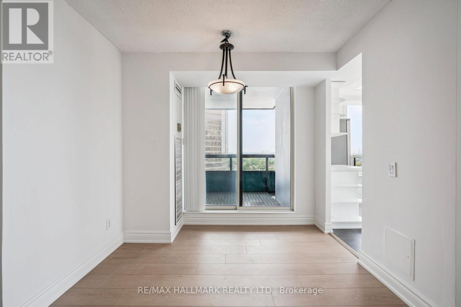 1214 - 7 Bishop Avenue, Toronto, Ontario  M2M 4J4 - Photo 7 - C12644426