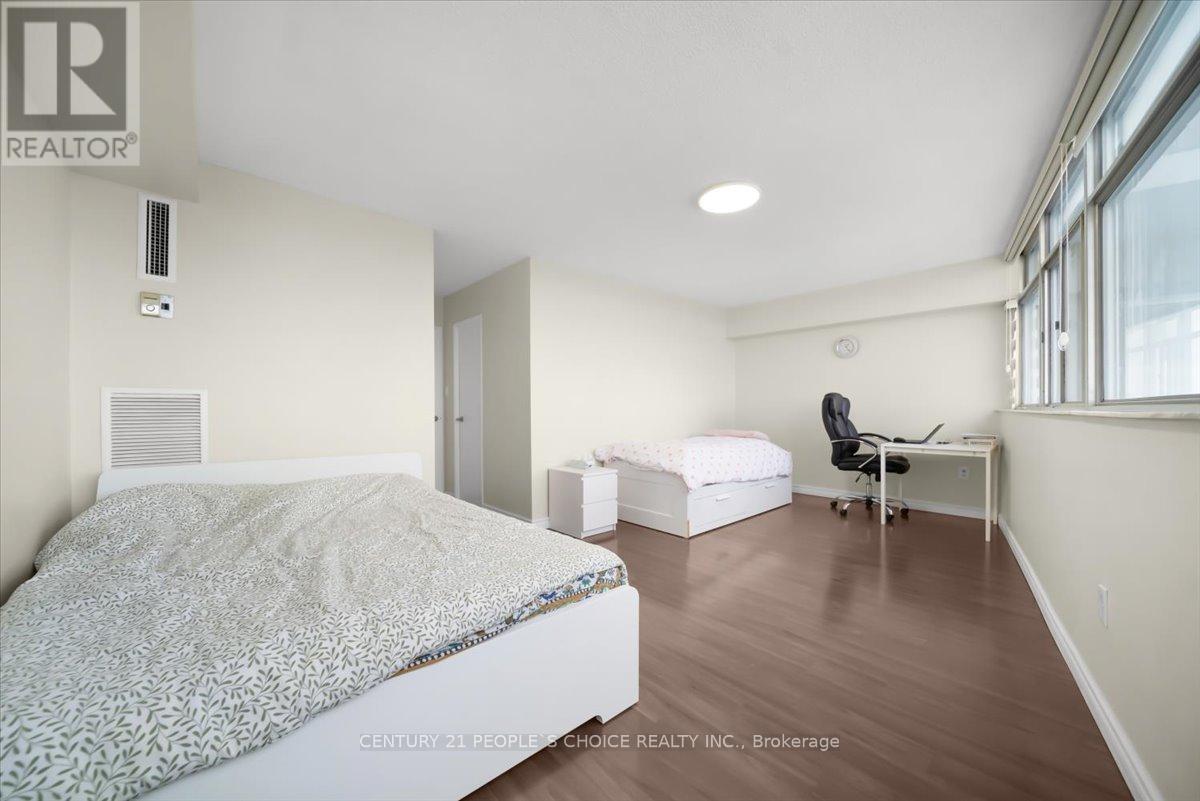 2302 - 3151 Bridletowne Circle, Toronto, Ontario  M1W 2T1 - Photo 15 - E12644428