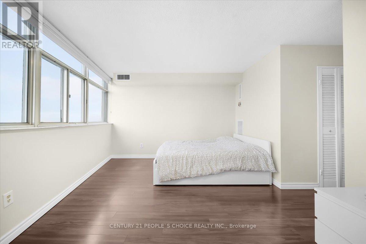 2302 - 3151 Bridletowne Circle, Toronto, Ontario  M1W 2T1 - Photo 16 - E12644428