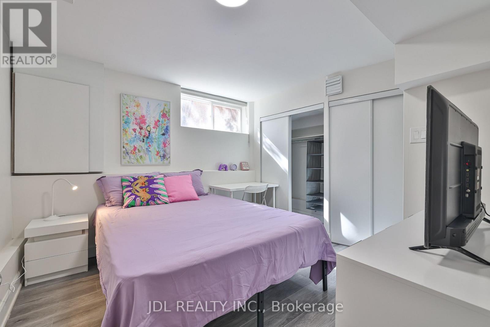 1 - 5 Sorauren Avenue, Toronto, Ontario  M6R 2C6 - Photo 10 - W12644408