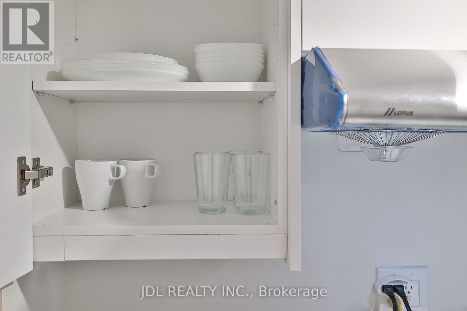 1 - 5 Sorauren Avenue, Toronto, Ontario  M6R 2C6 - Photo 19 - W12644408