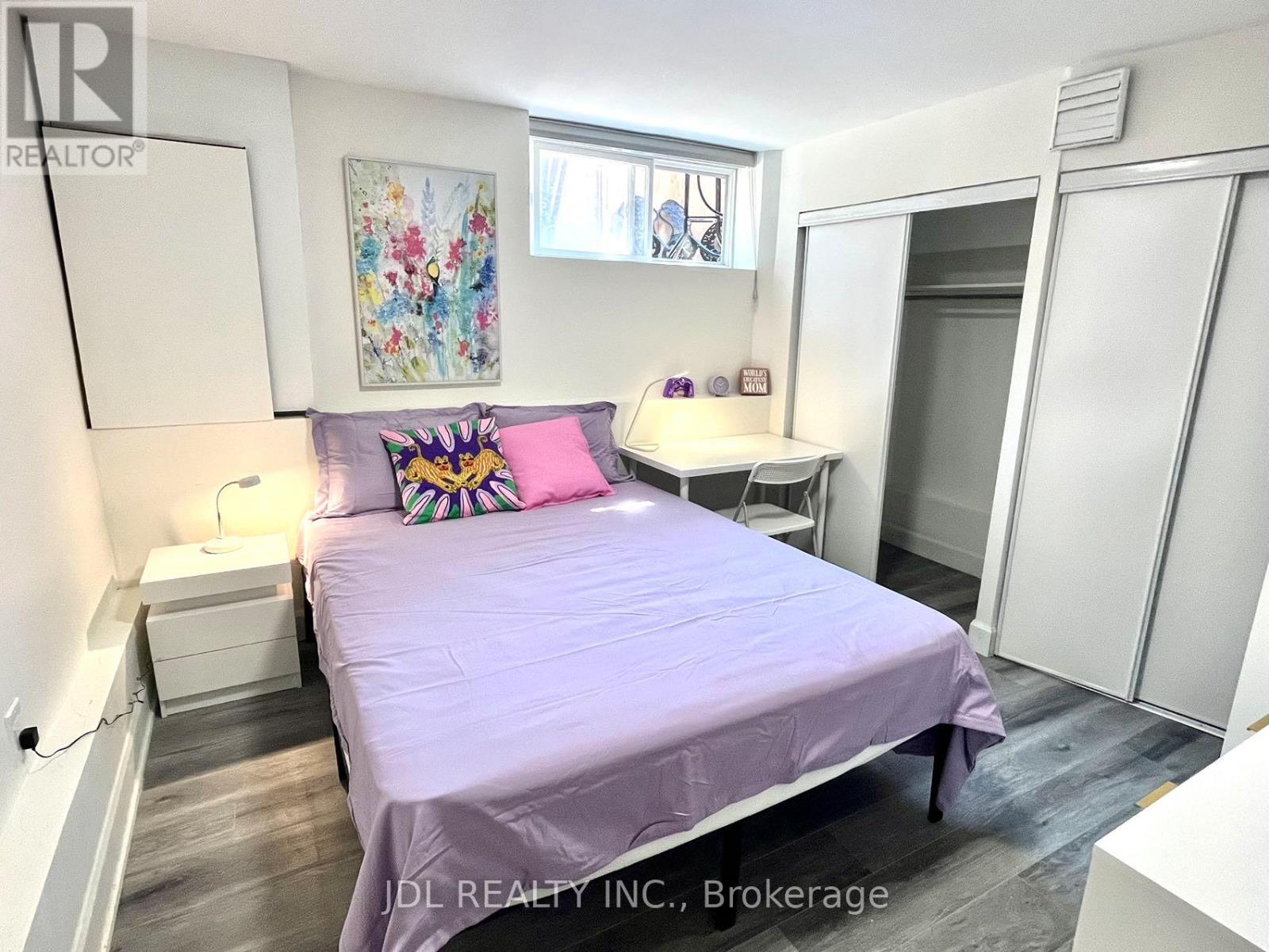 1 - 5 Sorauren Avenue, Toronto, Ontario  M6R 2C6 - Photo 27 - W12644408