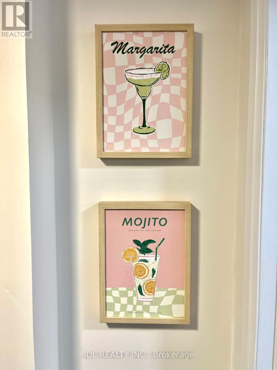 1 - 5 Sorauren Avenue, Toronto, Ontario  M6R 2C6 - Photo 30 - W12644408