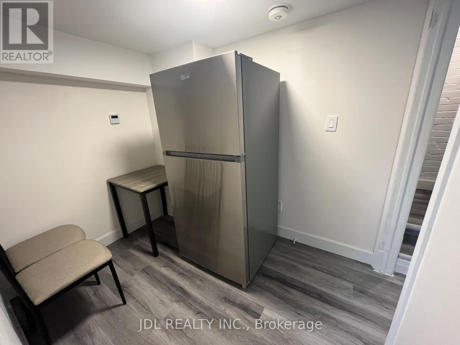 1 - 5 Sorauren Avenue, Toronto, Ontario  M6R 2C6 - Photo 31 - W12644408