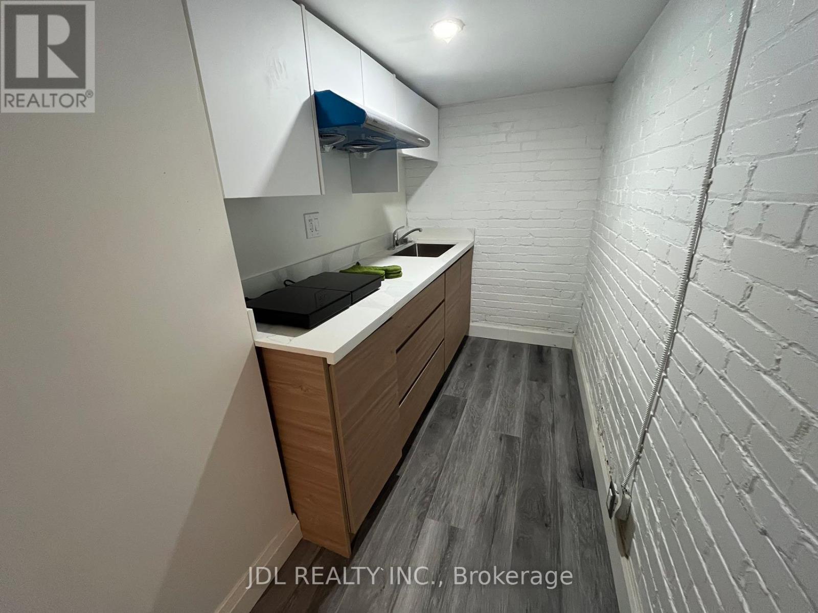 1 - 5 Sorauren Avenue, Toronto, Ontario  M6R 2C6 - Photo 33 - W12644408