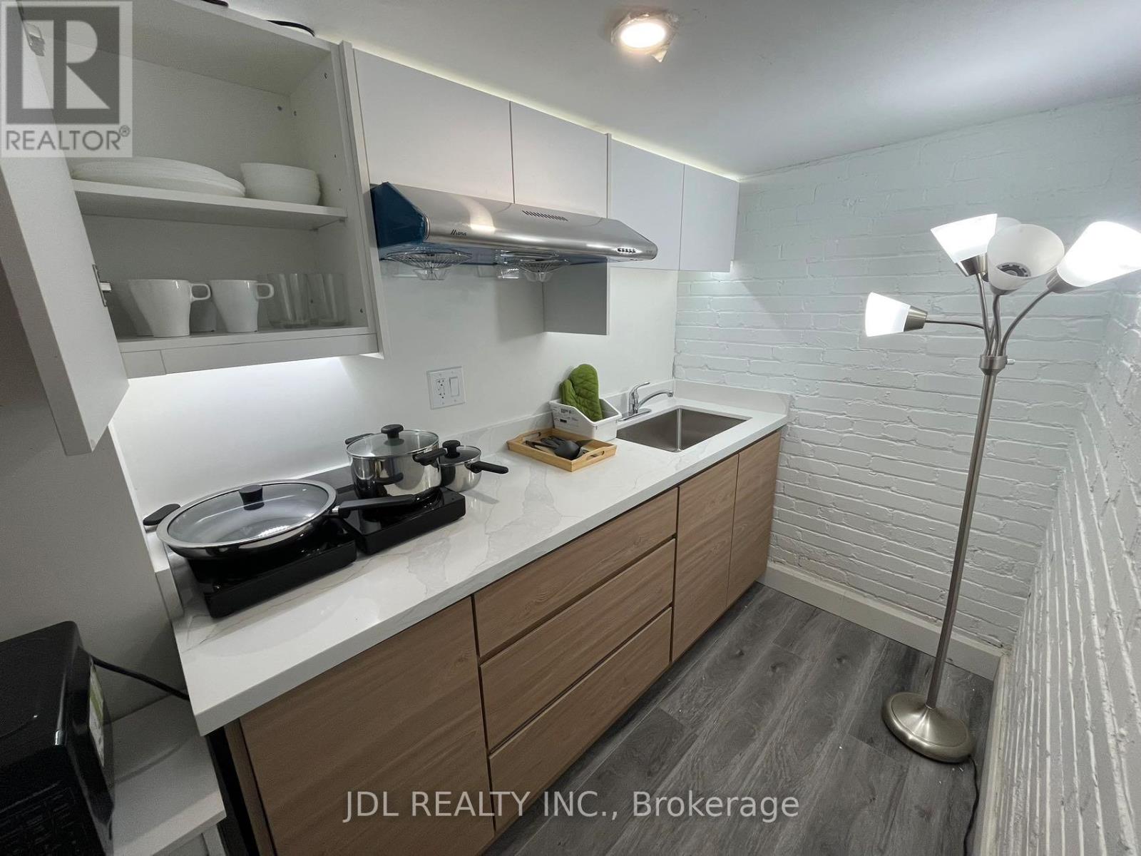 1 - 5 Sorauren Avenue, Toronto, Ontario  M6R 2C6 - Photo 36 - W12644408