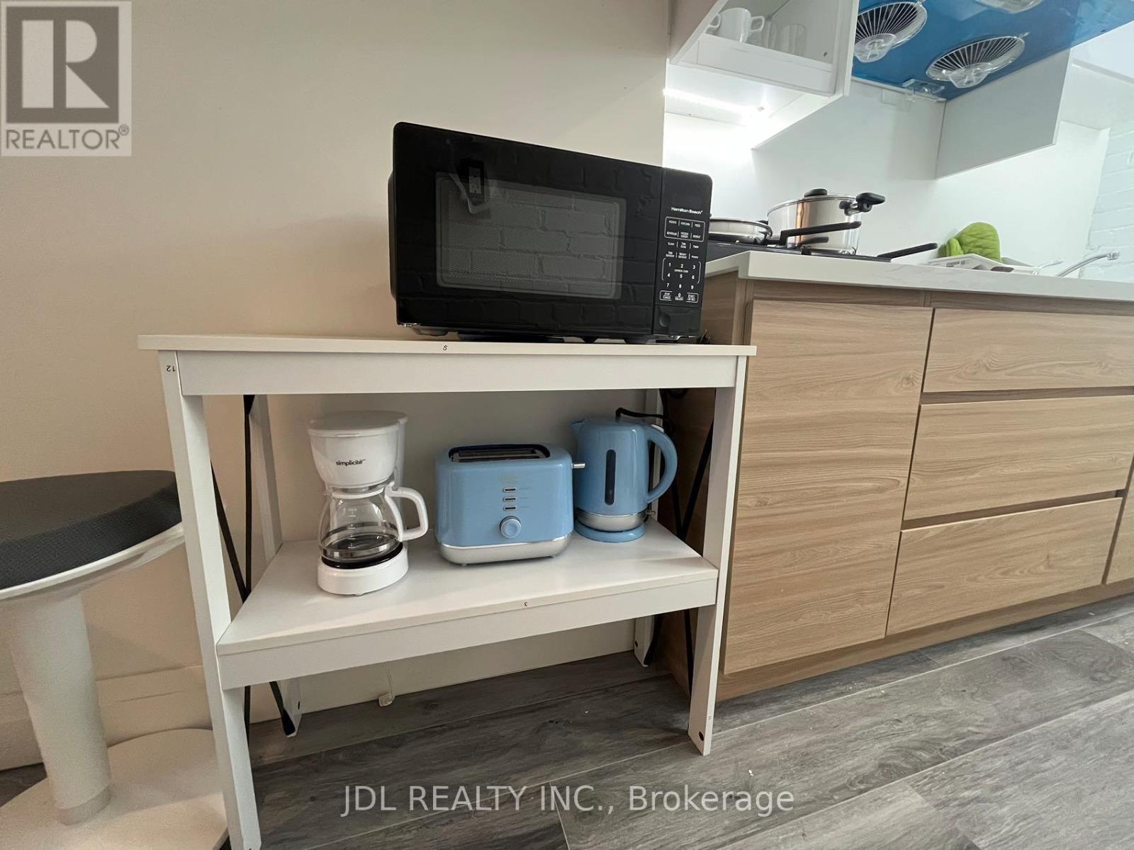 1 - 5 Sorauren Avenue, Toronto, Ontario  M6R 2C6 - Photo 37 - W12644408