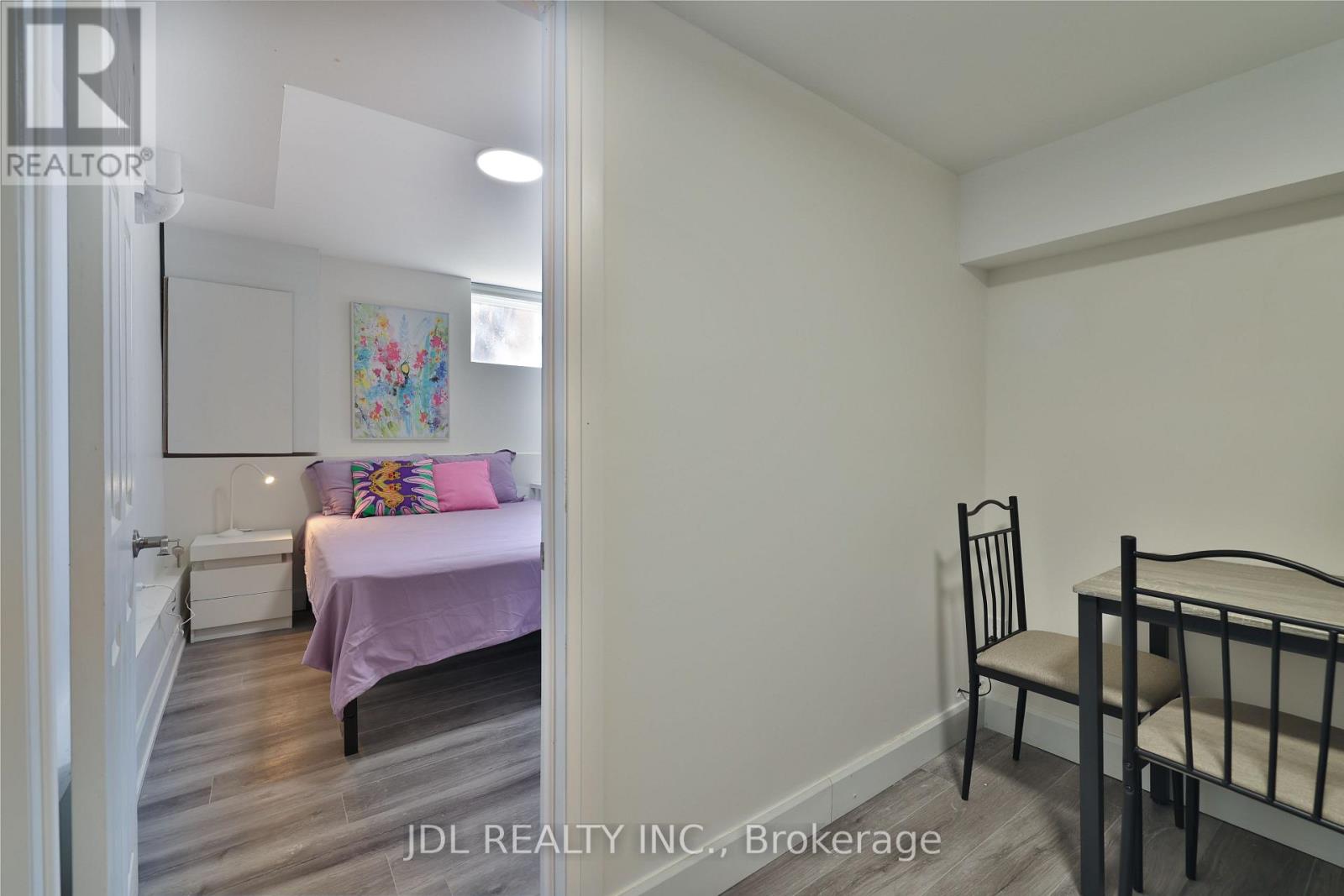 1 - 5 Sorauren Avenue, Toronto, Ontario  M6R 2C6 - Photo 9 - W12644408