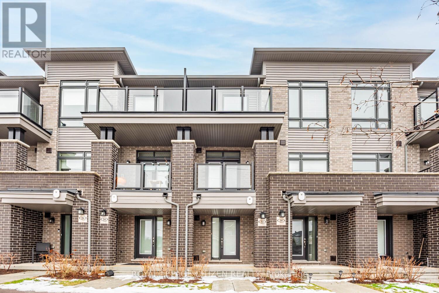 32 EMMAS WAY, Whitby, Ontario