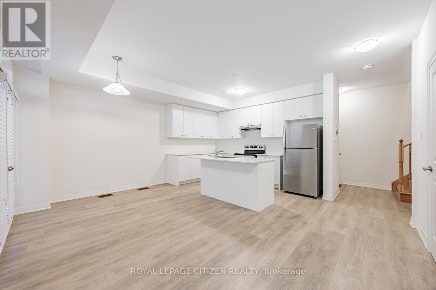 32 Emmas Way, Whitby, Ontario  L1R 0S7 - Photo 10 - E12644434