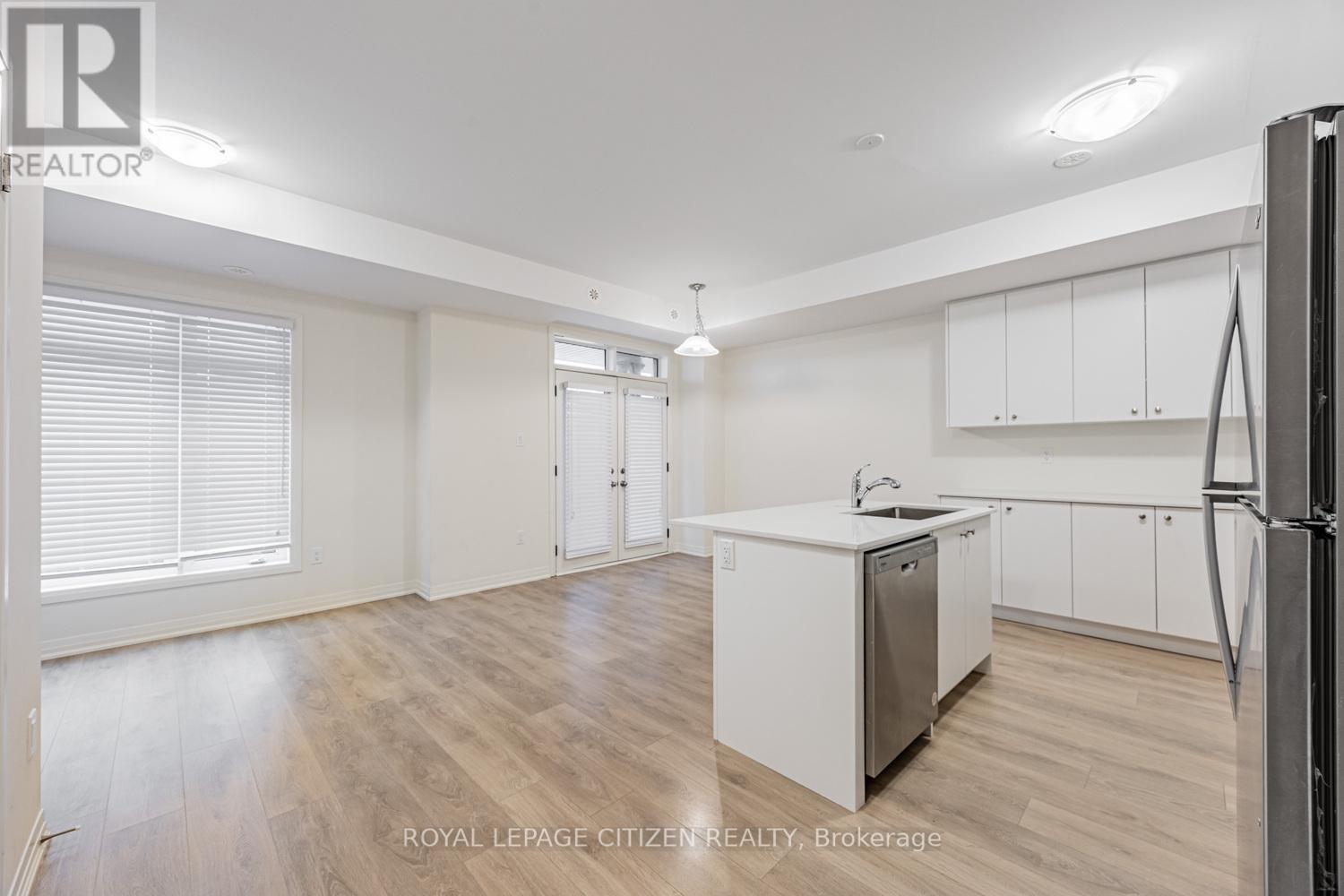 32 Emmas Way, Whitby, Ontario  L1R 0S7 - Photo 6 - E12644434