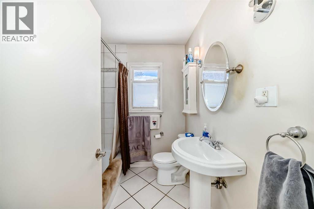 2204 25 Avenue Nw, Calgary, Alberta  T2M 2C1 - Photo 17 - A2273568