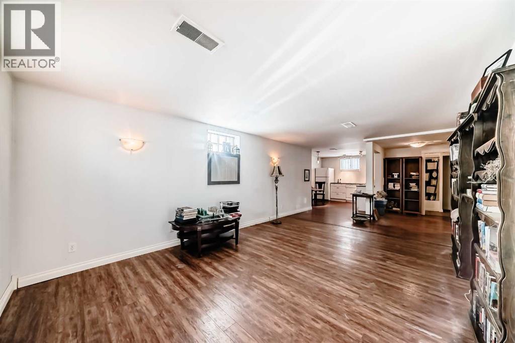 2204 25 Avenue Nw, Calgary, Alberta  T2M 2C1 - Photo 22 - A2273568