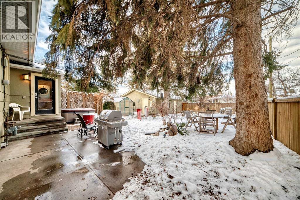 2204 25 Avenue Nw, Calgary, Alberta  T2M 2C1 - Photo 38 - A2273568