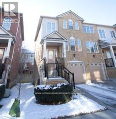 52 - 5980 Whitehorn Avenue, Mississauga, Ontario  L5V 2Y2 - Photo 2 - W12643952