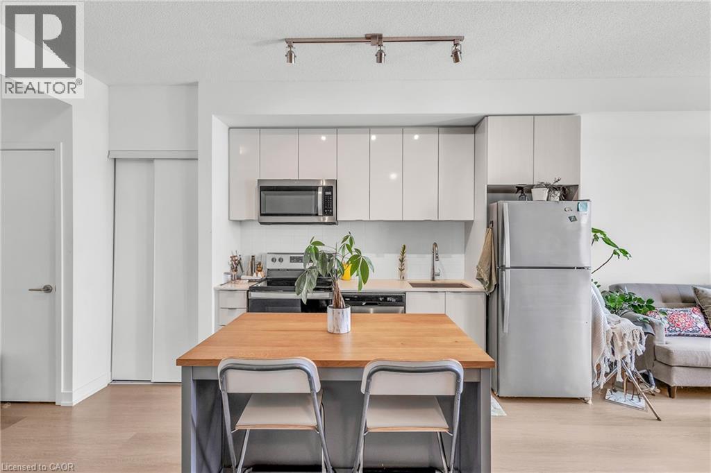 859 The Queensway Unit# 412, Toronto, Ontario  M8Z 1N8 - Photo 13 - 40794546