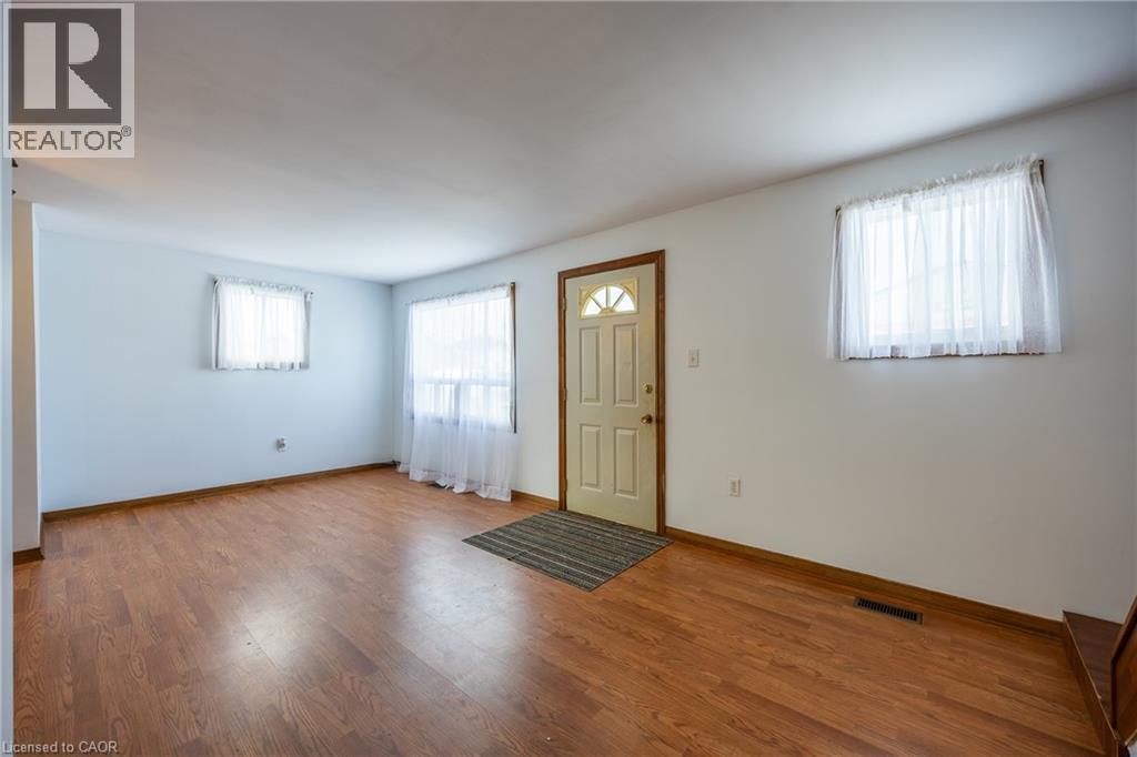 110 Nelson Street E, Port Dover, Ontario  N0A 1N0 - Photo 2 - 40793264