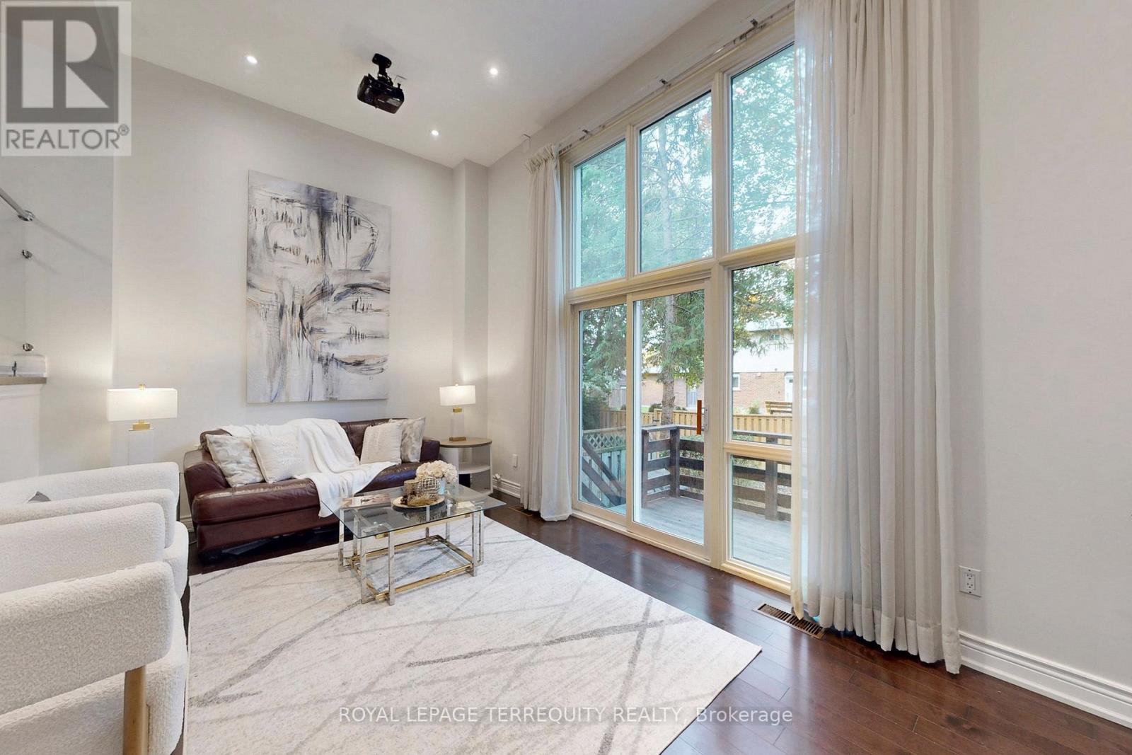 11 Stonedale Placeway, Toronto, Ontario  M3B 1W3 - Photo 1 - C12644358