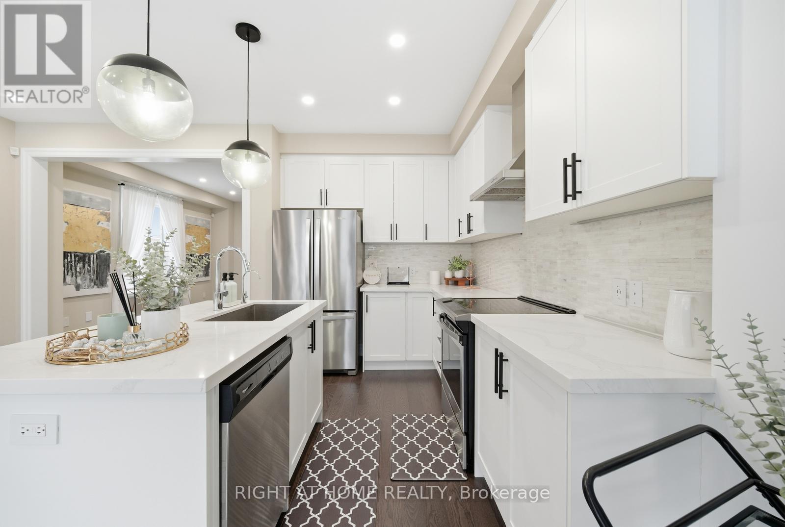 55 Clifford Crescent, New Tecumseth (Tottenham), Ontario  L0G 1W0 - Photo 11 - N12644462