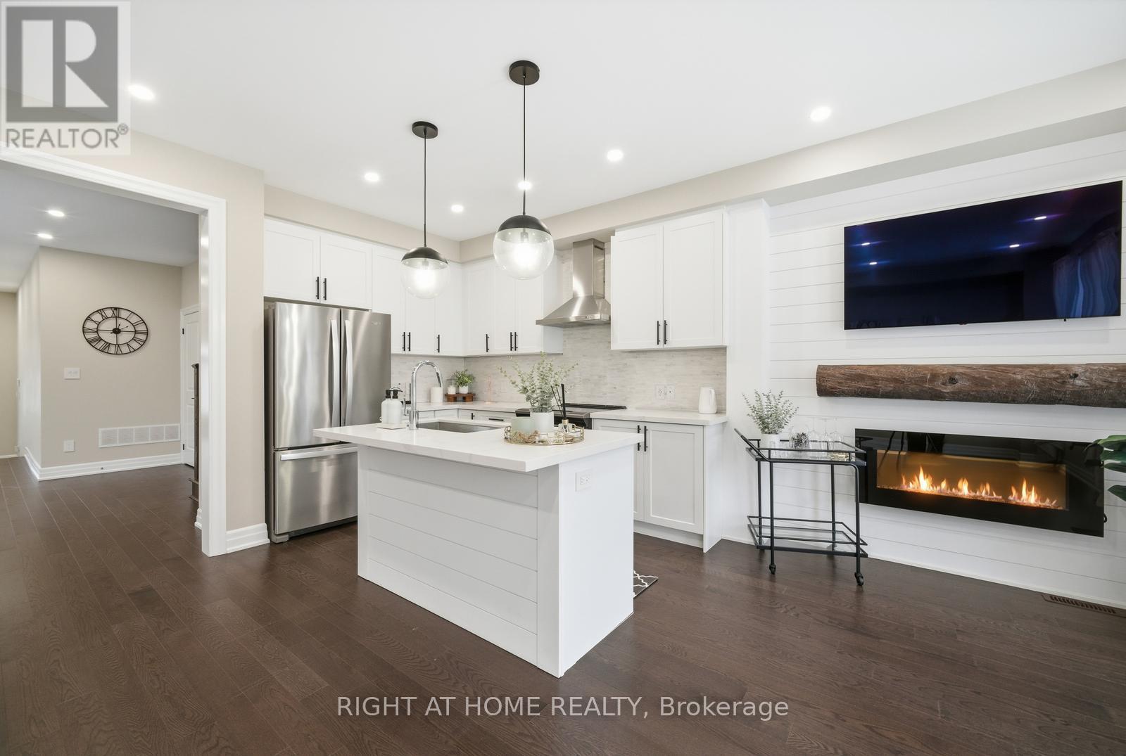 55 Clifford Crescent, New Tecumseth (Tottenham), Ontario  L0G 1W0 - Photo 13 - N12644462