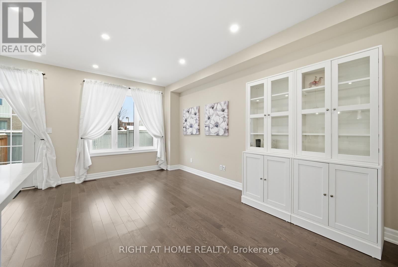 55 Clifford Crescent, New Tecumseth (Tottenham), Ontario  L0G 1W0 - Photo 14 - N12644462