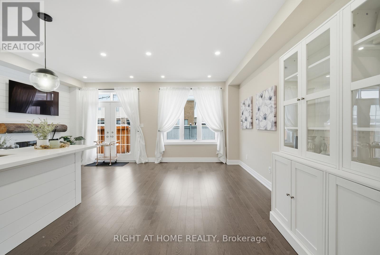 55 Clifford Crescent, New Tecumseth (Tottenham), Ontario  L0G 1W0 - Photo 15 - N12644462