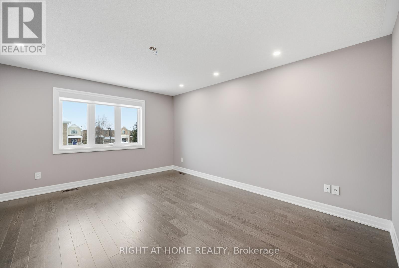 55 Clifford Crescent, New Tecumseth (Tottenham), Ontario  L0G 1W0 - Photo 20 - N12644462