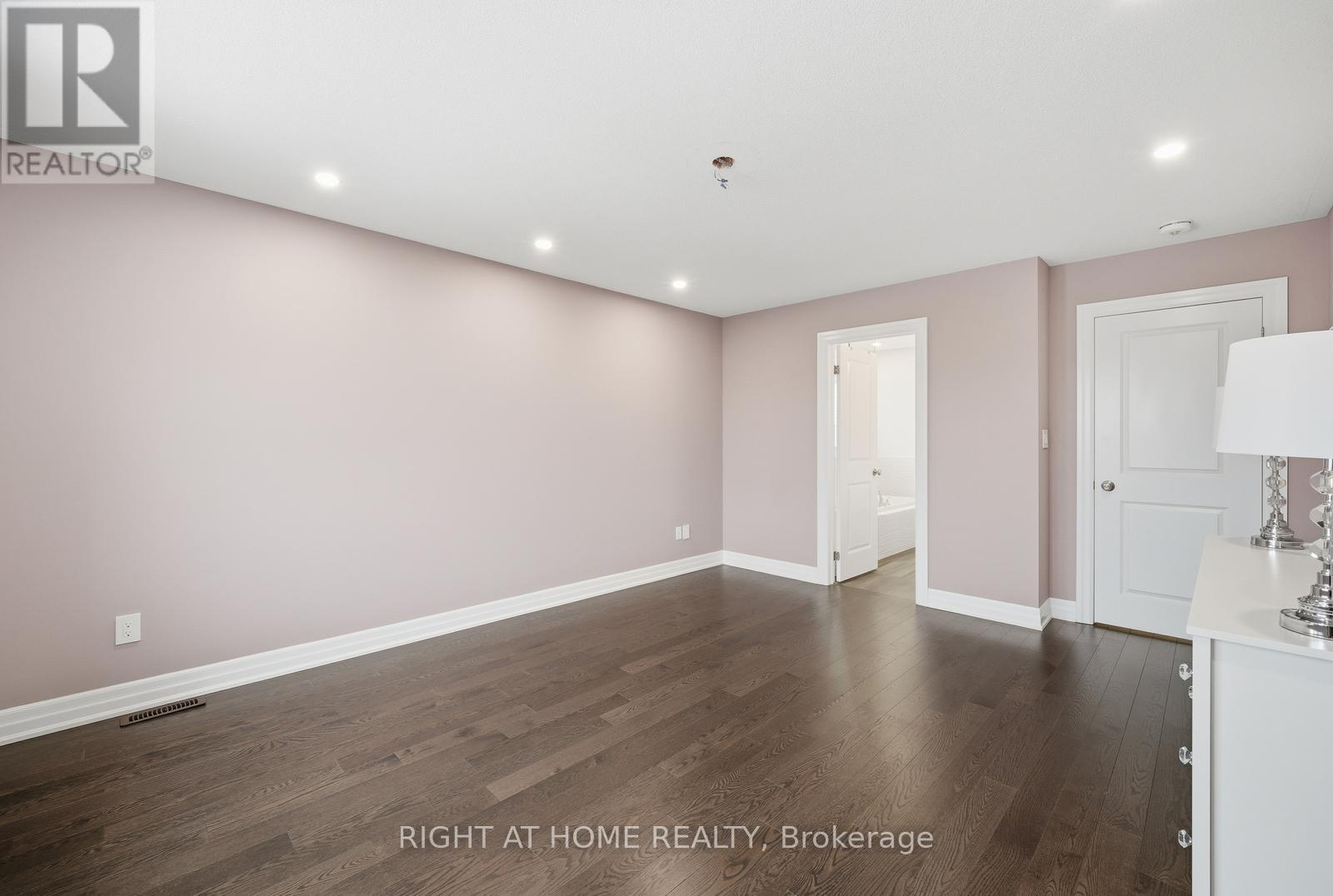 55 Clifford Crescent, New Tecumseth (Tottenham), Ontario  L0G 1W0 - Photo 21 - N12644462