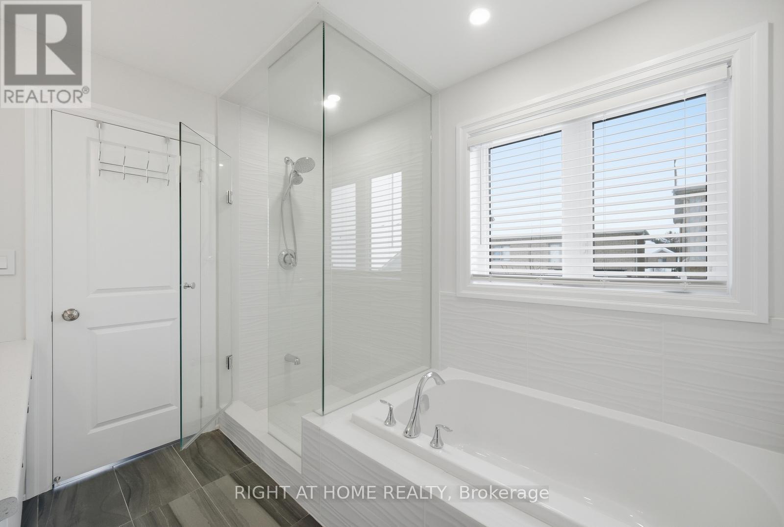 55 Clifford Crescent, New Tecumseth (Tottenham), Ontario  L0G 1W0 - Photo 24 - N12644462