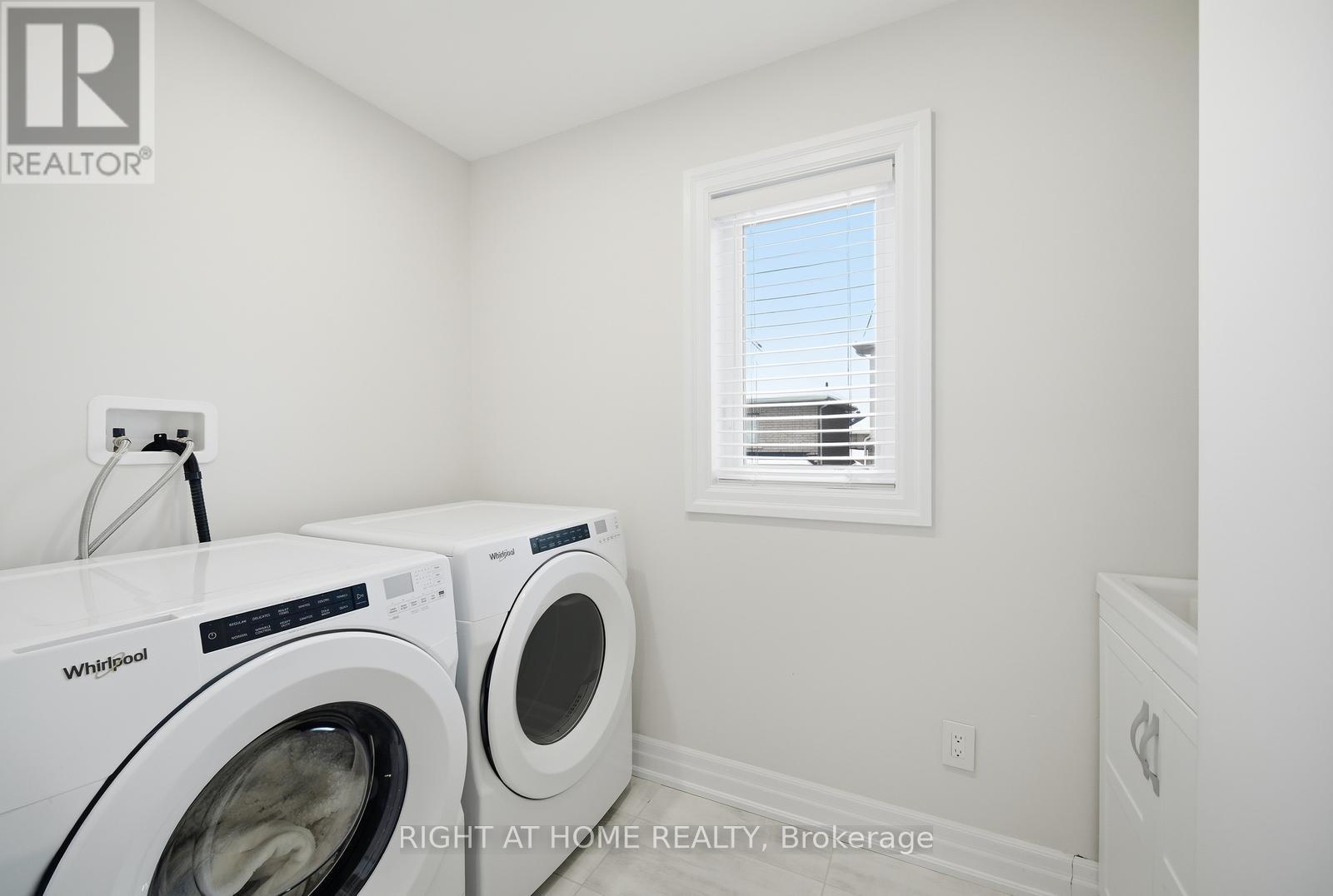 55 Clifford Crescent, New Tecumseth (Tottenham), Ontario  L0G 1W0 - Photo 31 - N12644462