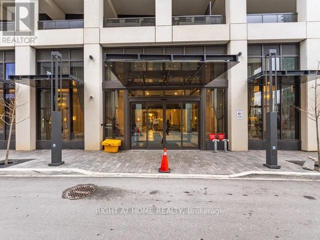 1807 - 30 Elm Street W, Mississauga, Ontario  L5B 0N6 - Photo 2 - W12640182