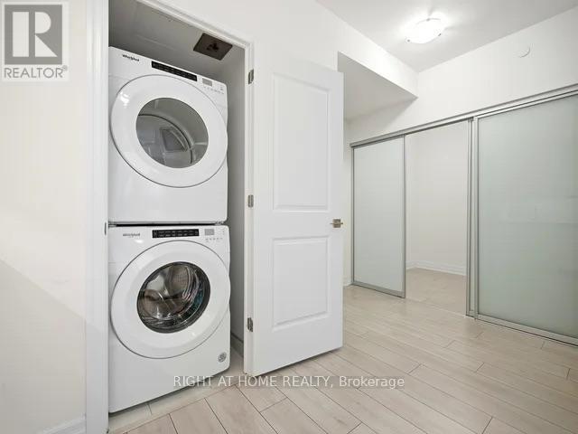 1807 - 30 Elm Street W, Mississauga, Ontario  L5B 0N6 - Photo 24 - W12640182